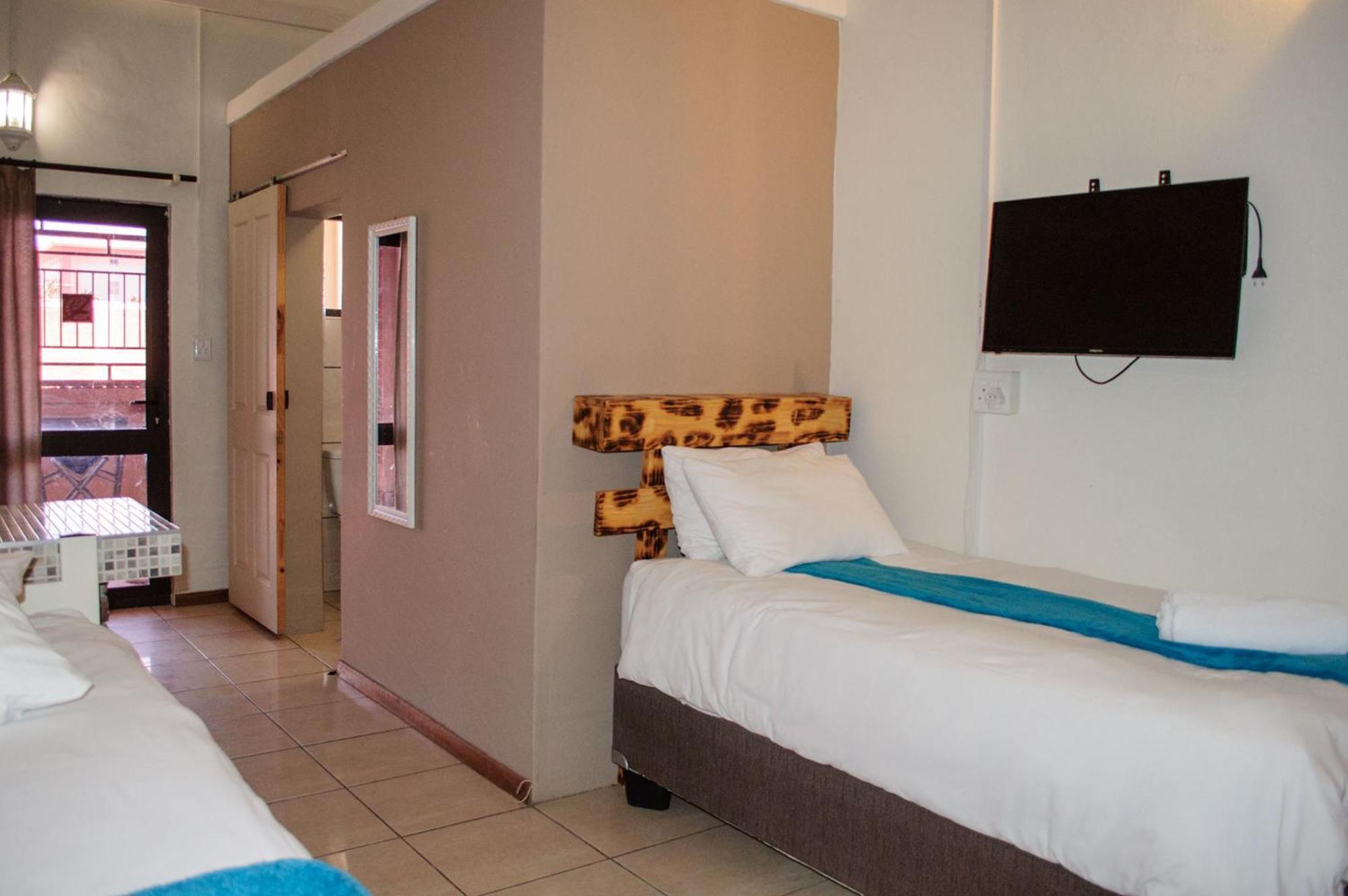 Oceanlife Guesthouse And Restaurant Luederitz Exterior foto